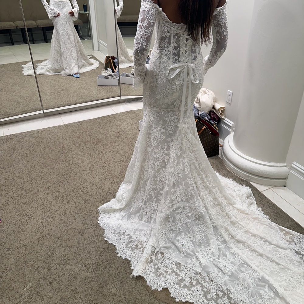 Pnina Tornai White Lace Wedding Dress - Picture 9 of 9